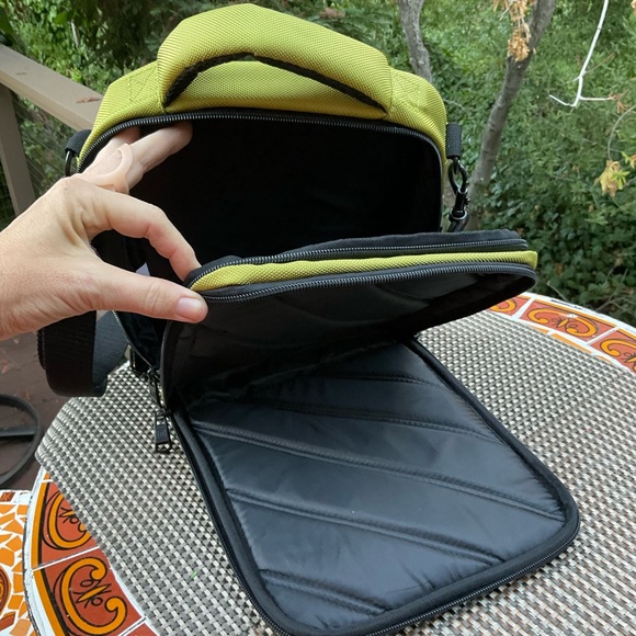 🔵 FUL Green tablet crossbody travel school work unisex canvas bag 9” x 11” - Picture 4 of 16